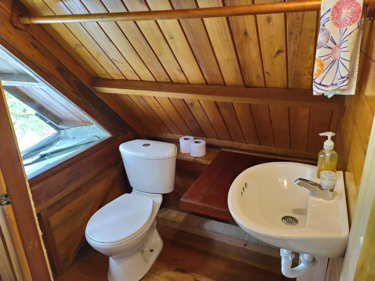 Mindo Eco Chalet Con Rio Y Cascada ภายนอก รูปภาพ