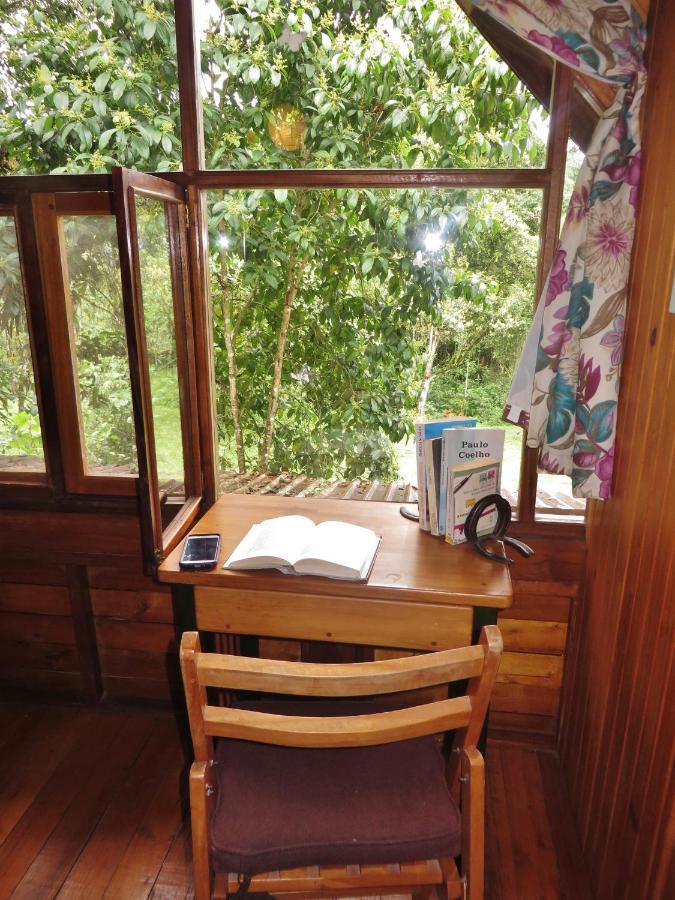 Mindo Eco Chalet Con Rio Y Cascada ภายนอก รูปภาพ