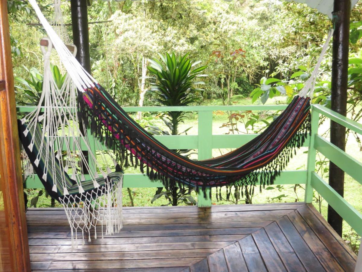 Mindo Eco Chalet Con Rio Y Cascada ภายนอก รูปภาพ